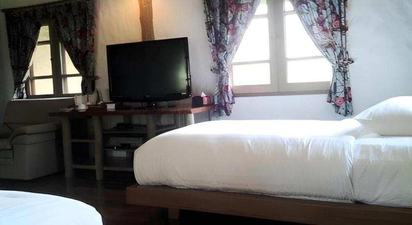 Chiangkham Luang Resort Chiang Dao Exteriör bild