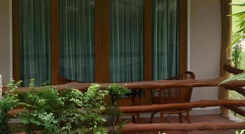 Chiangkham Luang Resort Chiang Dao Exteriör bild