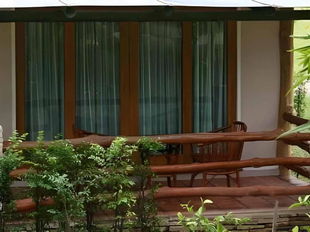 Chiangkham Luang Resort Chiang Dao Exteriör bild