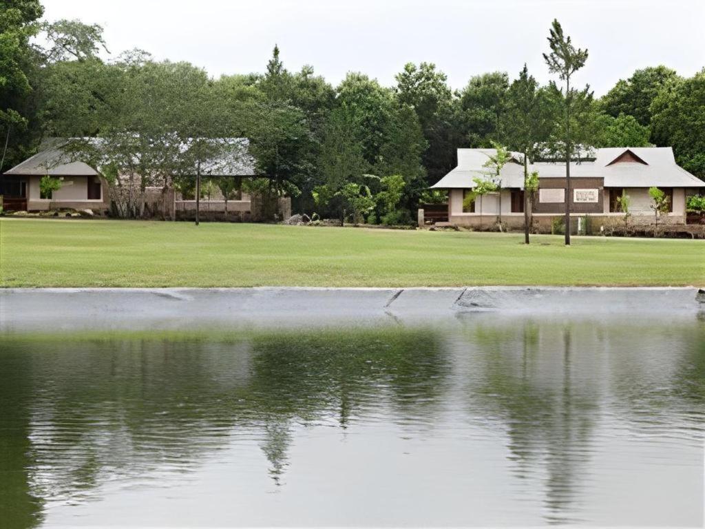 Chiangkham Luang Resort Chiang Dao Exteriör bild