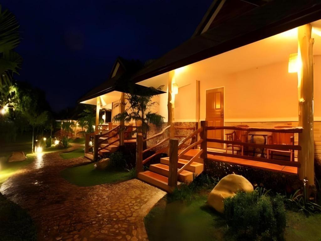 Chiangkham Luang Resort Chiang Dao Exteriör bild